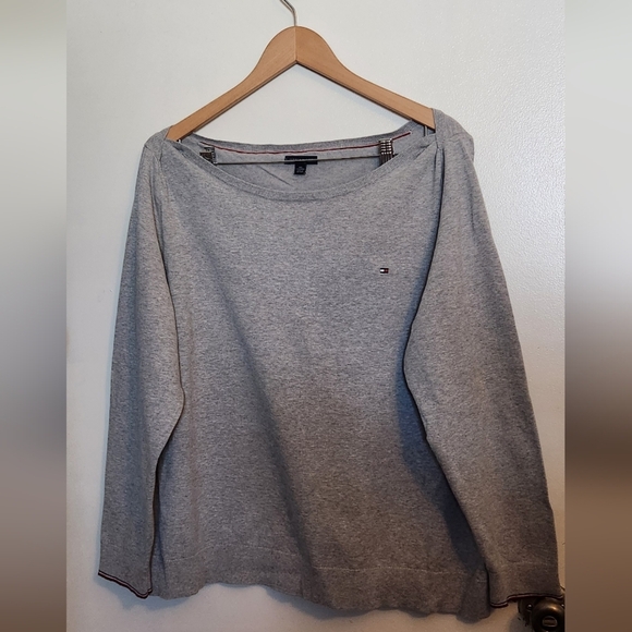 Tommy Hilfiger Gray Sweater - Picture 4 of 6